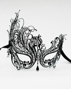 Constance metal venetian mask Constance metal venetian mask