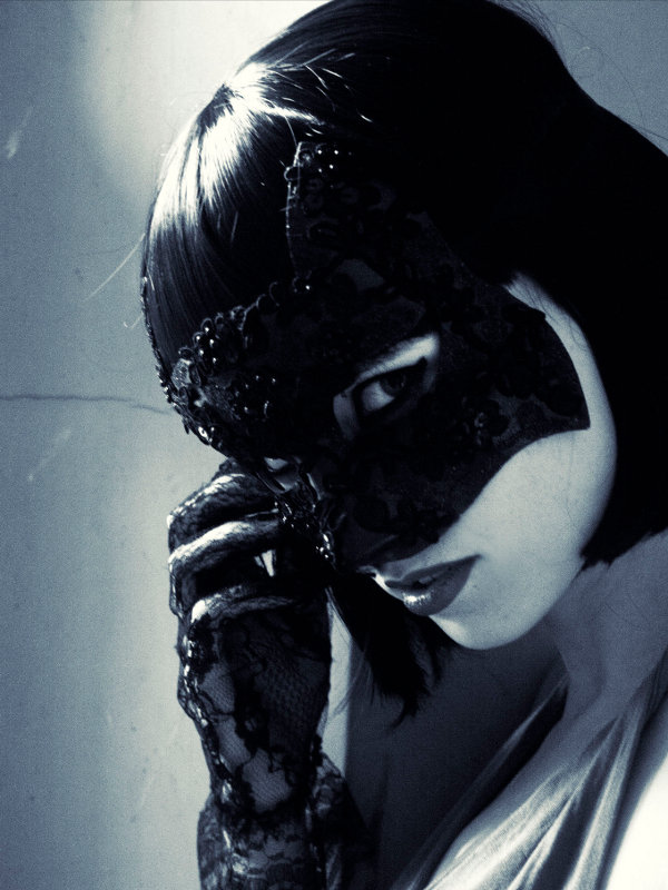 black_gothic_lace_cat_mask